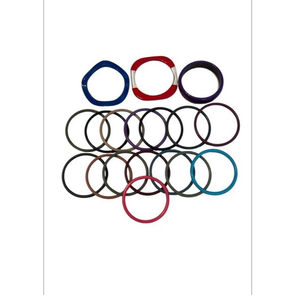 Vintage set of 18 plastic bracelets multiple colors perfect to stack EVC - Picture 1 of 5